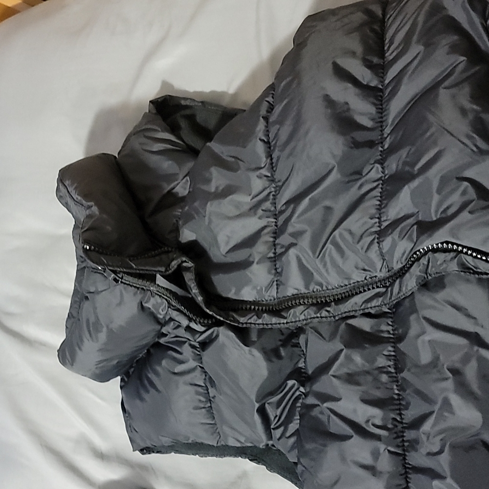 Old Navy Puffer Vest Black